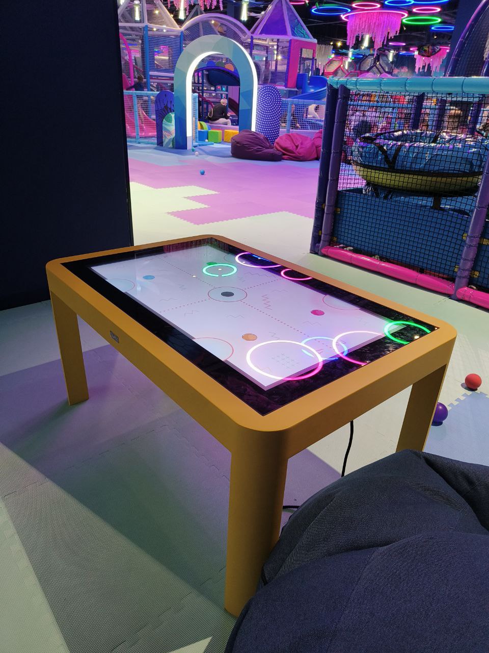 Interactive table for children